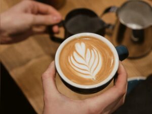 How to Make a Cappuccino With an Espresso Machine Step by Step