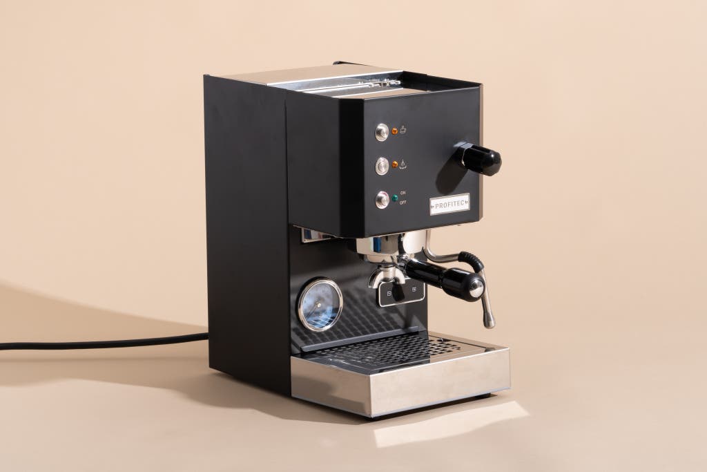 Which is the Best Coffee Machine With a Grinder? Top Picks